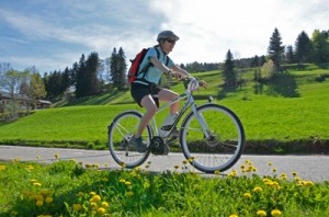 balade en vélo électrique à la montagne