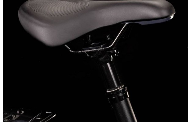Velo electrique cube outlet touring hybrid pro 500