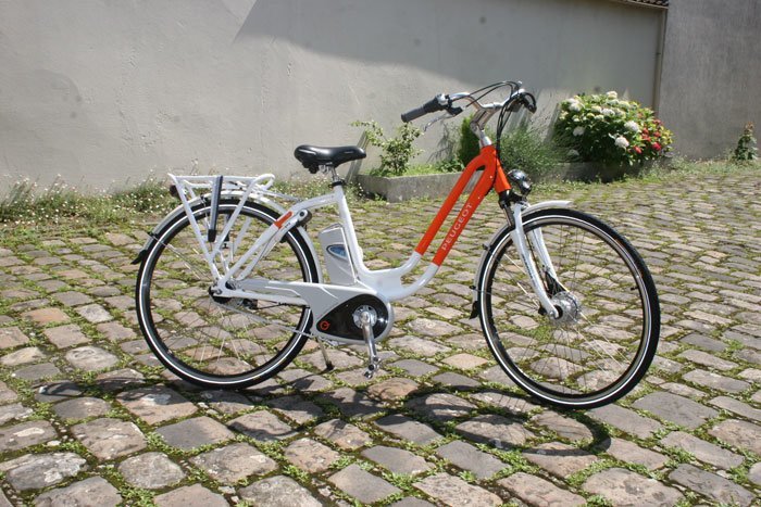 Nous avons testé pour vous vélo électrique E-bike Ce-11 Peugeot sur véloactif